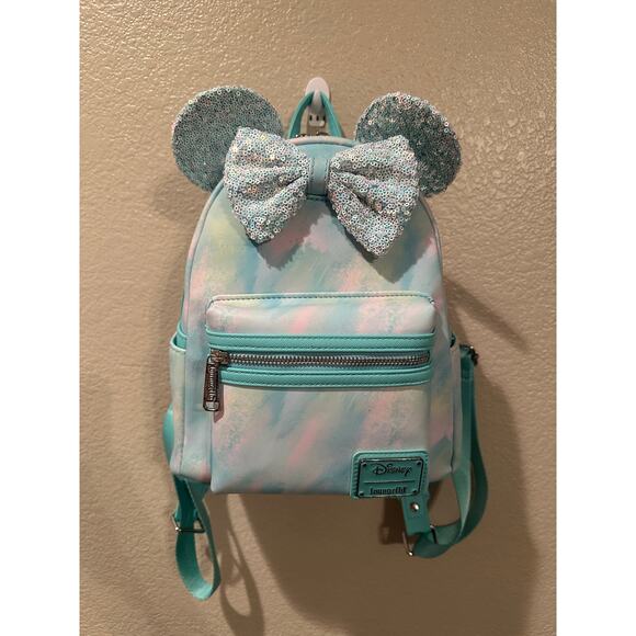 NWOT Disney Parks Loungefly Seafoam Minnie Mouse Sequin Mini Backpack - Picture 1 of 7